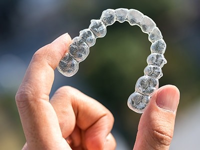blog-featured-image-invisalign-emergencies-at-home